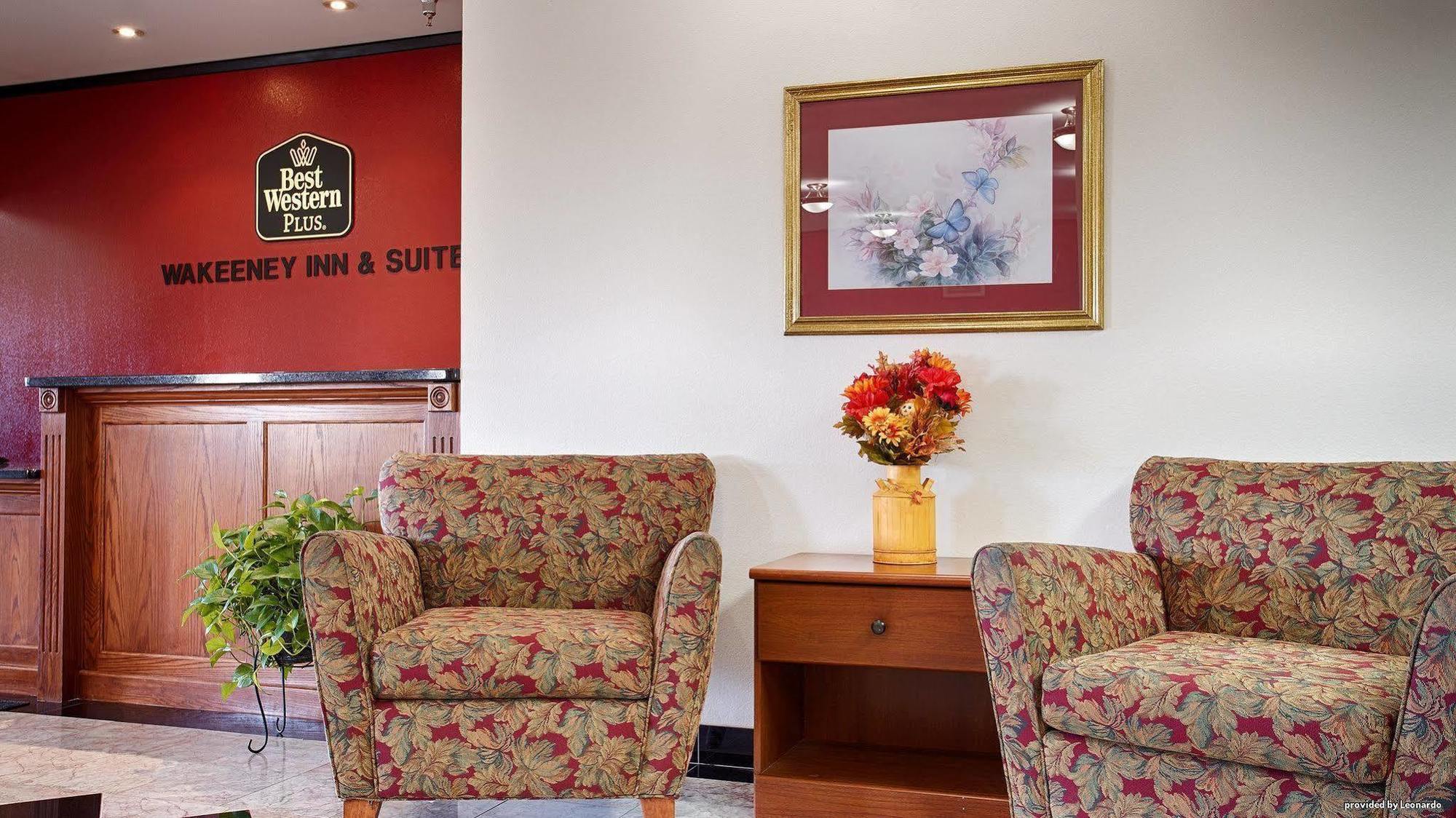 Best Western Plus Wakeeney Inn & Suites Exterior photo